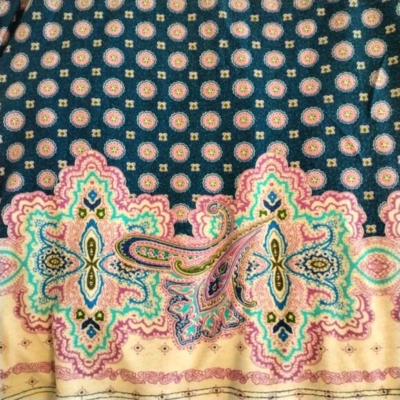 BOHEMIAN Summer Top Sz Large BLUE Racer Back with LACE BACK  EXOTIC BOHO PATTERN - Picture 8 of 14